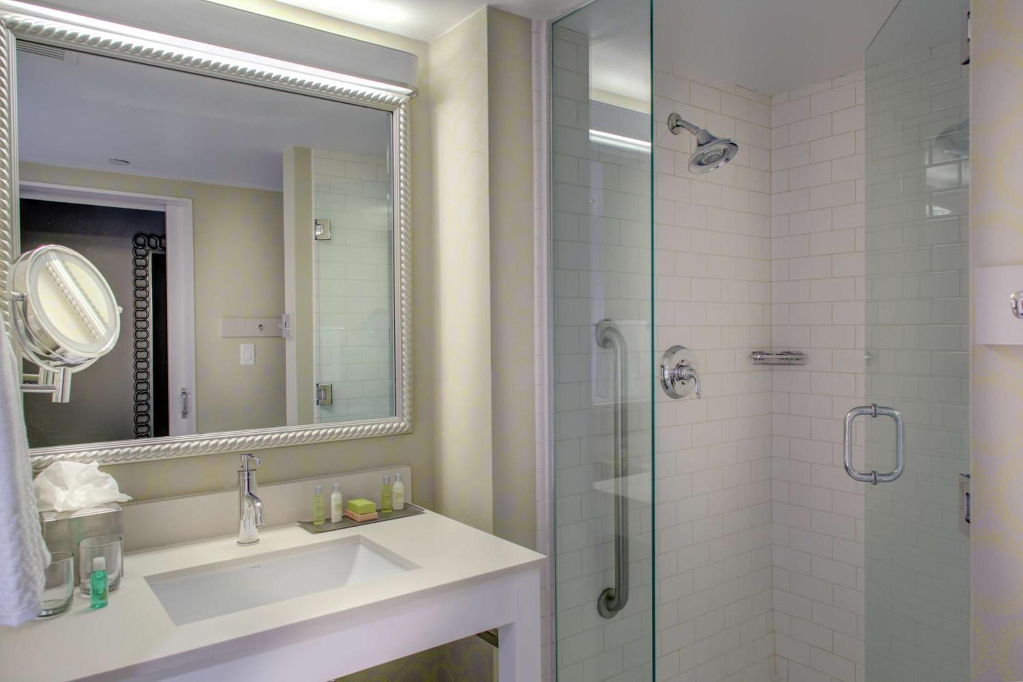 Hotel Doubletree By Hilton