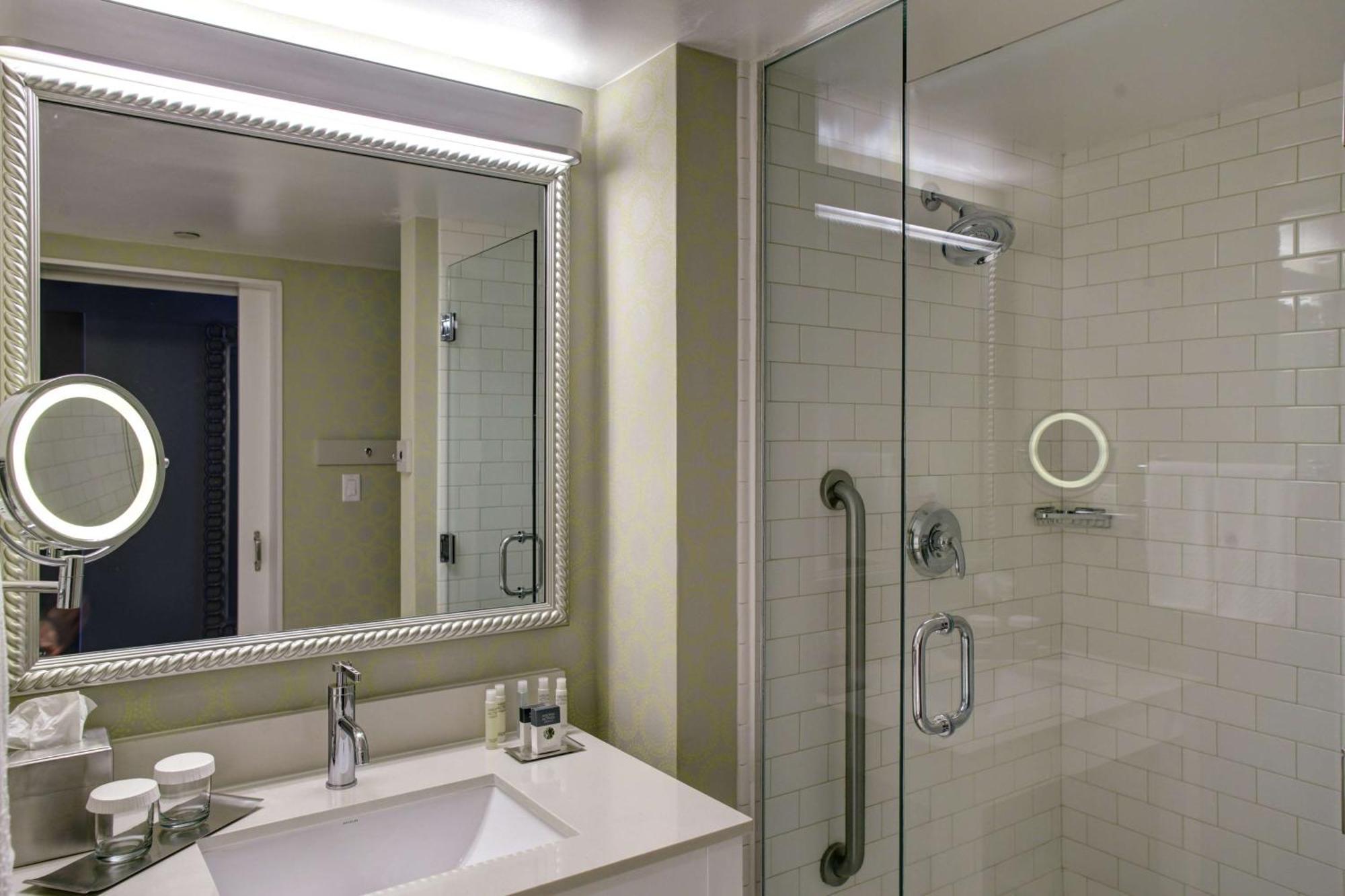 Doubletree By Hilton 4*
