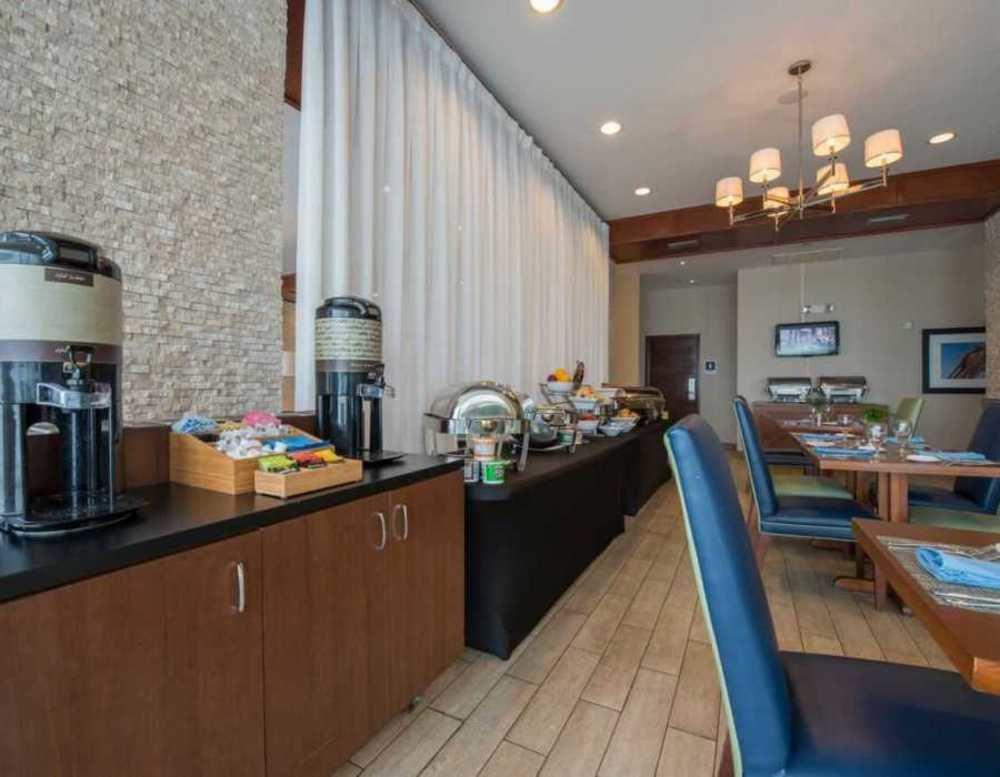 Doubletree By Hilton Hotel Biloxi