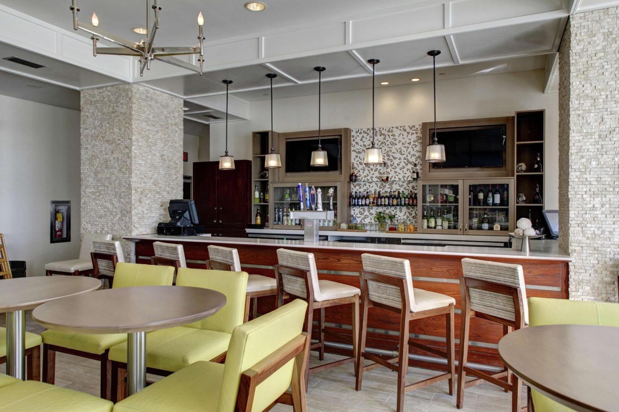 Doubletree By Hilton Biloxi